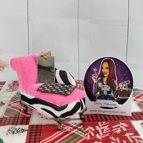 Louis Vuitton Murakami Noir Monogram Mirror and Case Authentic - Picture 10 of 14